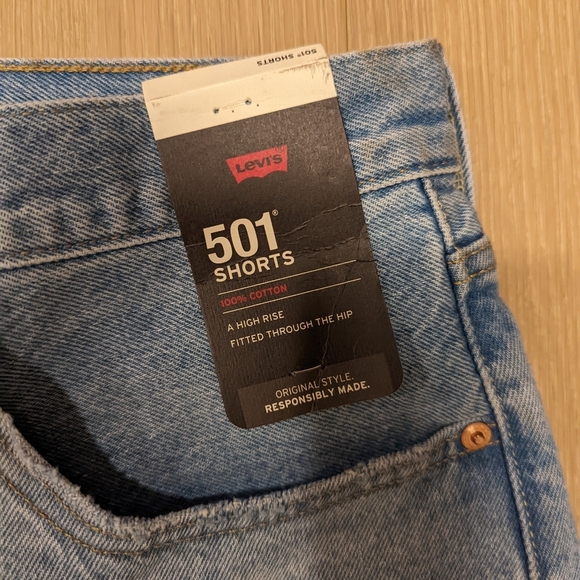 Levi's Women's Blue Denim Shorts 501 - Picture 8 of 8